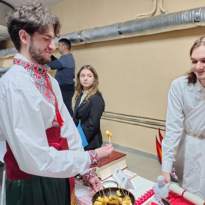 Img Cefcfe876d1a1d514e4db6e7047442c2 V